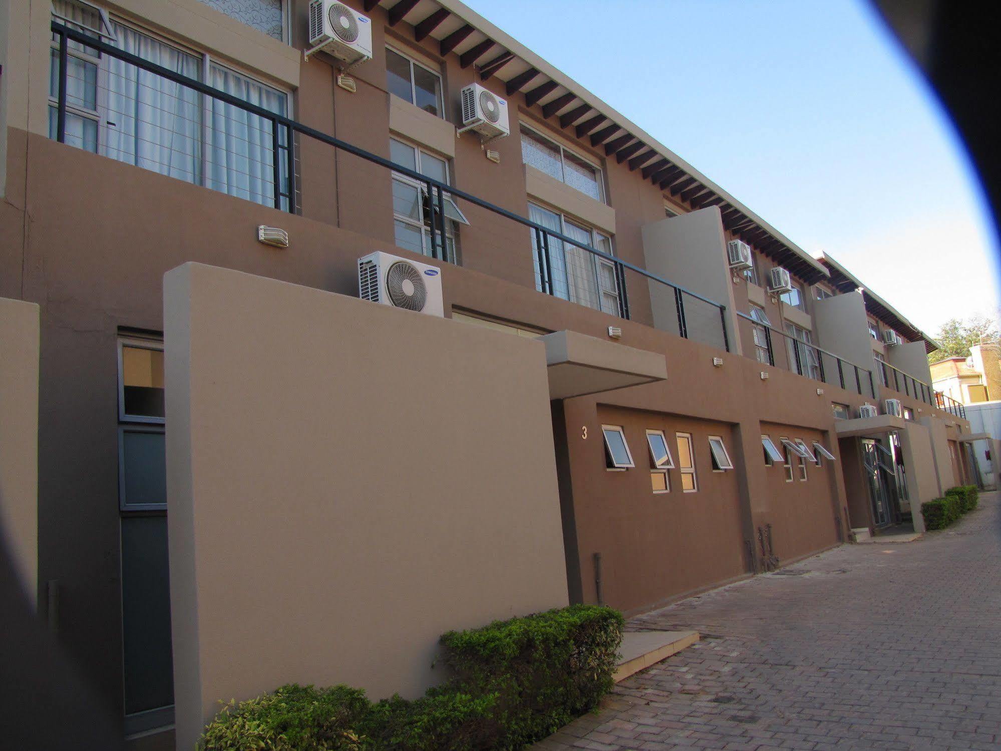 Silver Oak Luxury Accommodation Johannesburg Exterior foto